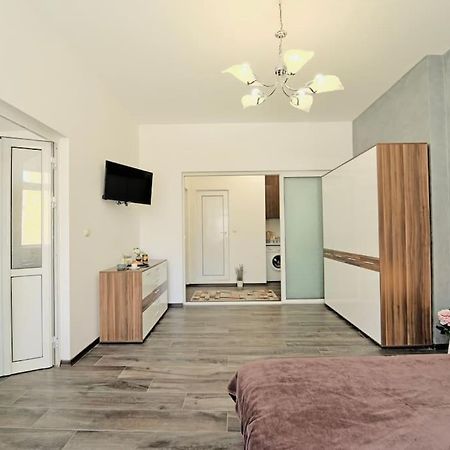 Cozy 2-Bedroom Flat In The Very Center Of Sofia Exterior photo